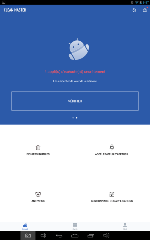 Ecran de tablette. Vol de mémoire. Parano ambiante. © gaelle kermen 2015